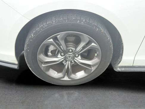Used 2024 Honda Accord EX image 19