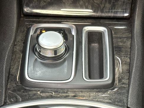 Used 2017 Chrysler 300 C w/ Safetytec Plus Group image 26