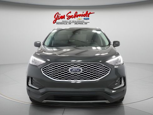 Used 2024 Ford Edge SEL w/ Convenience Package AWD/4WD image 3