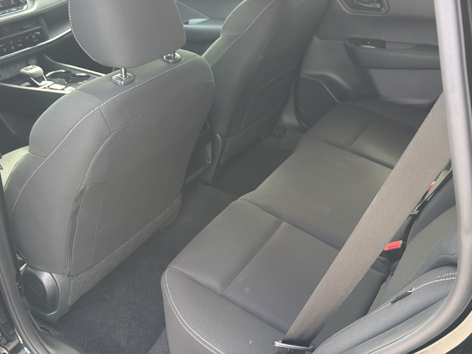 Certified 2025 Nissan Rogue S FWD image 33
