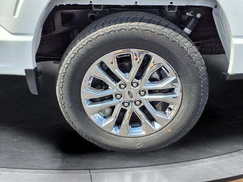 New 2026 Ford F150 Lariat w/ Equipment Group 501A Mid AWD/4WD image 18