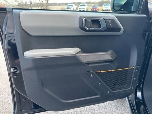 Used 2022 Ford Bronco Badlands image 43