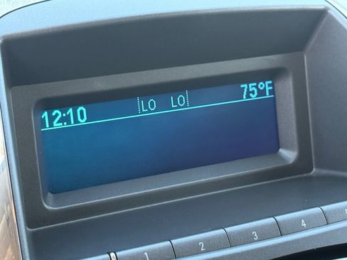 Used 2010 Buick LaCrosse CX FWD image 18