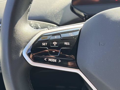 Certified 2023 Volkswagen ID.4 Pro RWD image 15