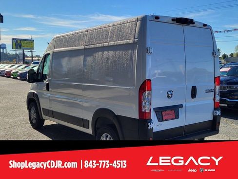 New 2025 RAM ProMaster 2500 w/ Quick Order Package 22G SLT image 6