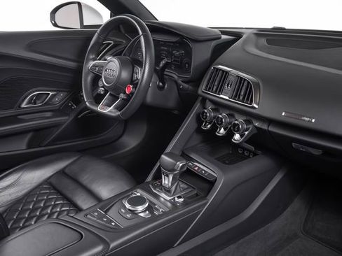 Used 2023 Audi R8 V10 performance RWD image 40