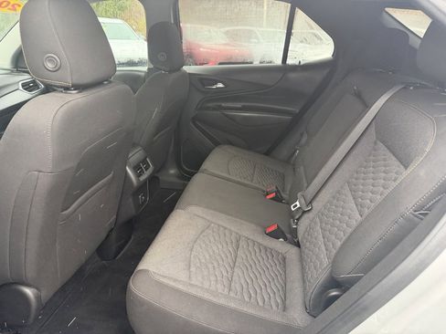 Used 2021 Chevrolet Equinox LT image 16