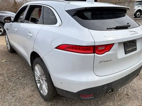 Used 2019 Jaguar F-PACE Portfolio image 2