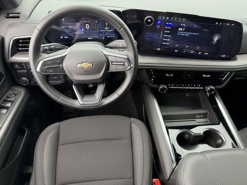 Used 2025 Chevrolet Tahoe LS image 12