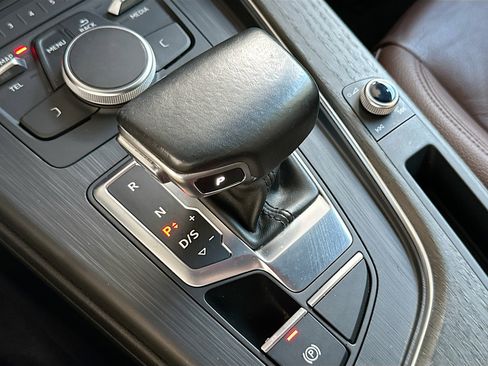 Used 2019 Audi A4 2.0T Premium image 16