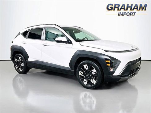 Used 2024 Hyundai Kona SEL image 1