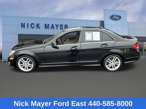 Used 2013 Mercedes-Benz C 300 4MATIC Sedan image 4