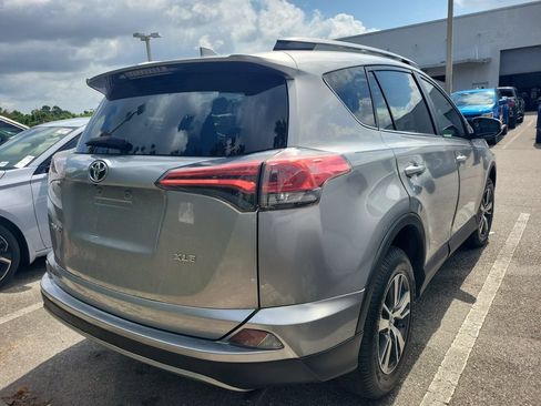 Used 2018 Toyota RAV4 XLE FWD image 3