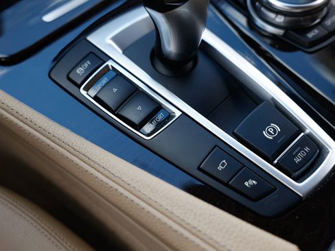 Used 2015 BMW 528i Sedan image 37