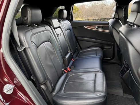 Used 2019 Lincoln Nautilus Reserve image 29