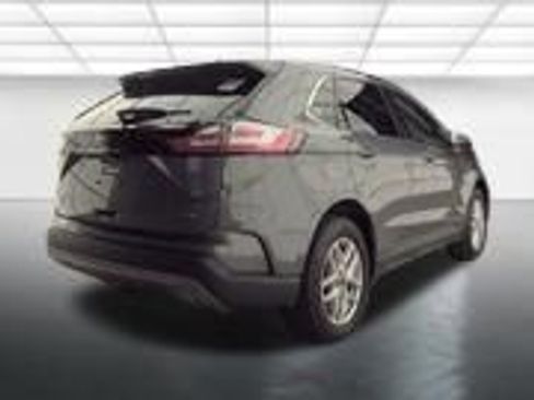 Used 2023 Ford Edge SEL image 11