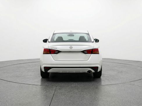 Used 2025 Nissan Altima 2.5 SV FWD image 7