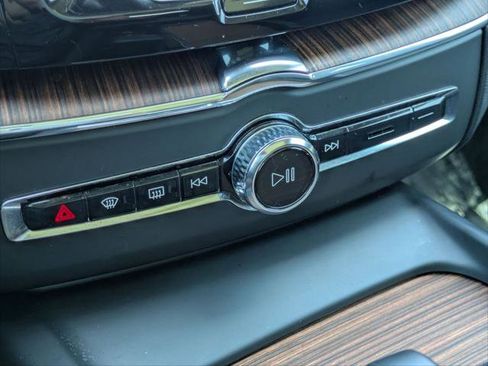 New 2026 Volvo XC90 T8 Plus w/ Protection Package AWD/4WD image 18