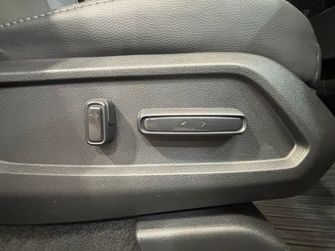 Certified 2025 Honda Pilot EX-L image 37