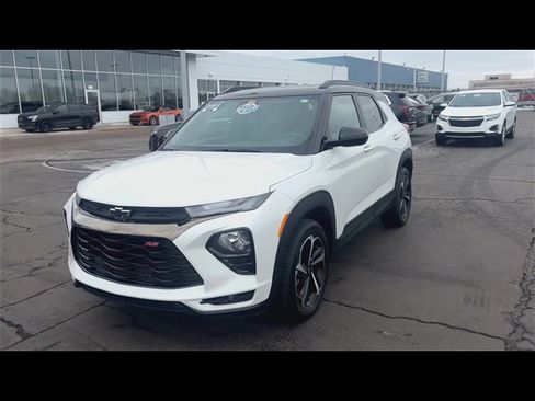 Certified 2023 Chevrolet TrailBlazer RS w/ Sun and Liftgate Package image 4