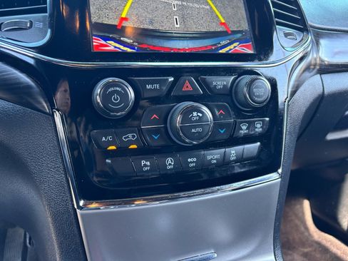 Used 2019 Jeep Grand Cherokee Altitude AWD/4WD image 25