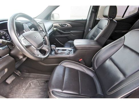 Used 2023 Chevrolet Traverse Premier w/ Redline Edition AWD/4WD image 6