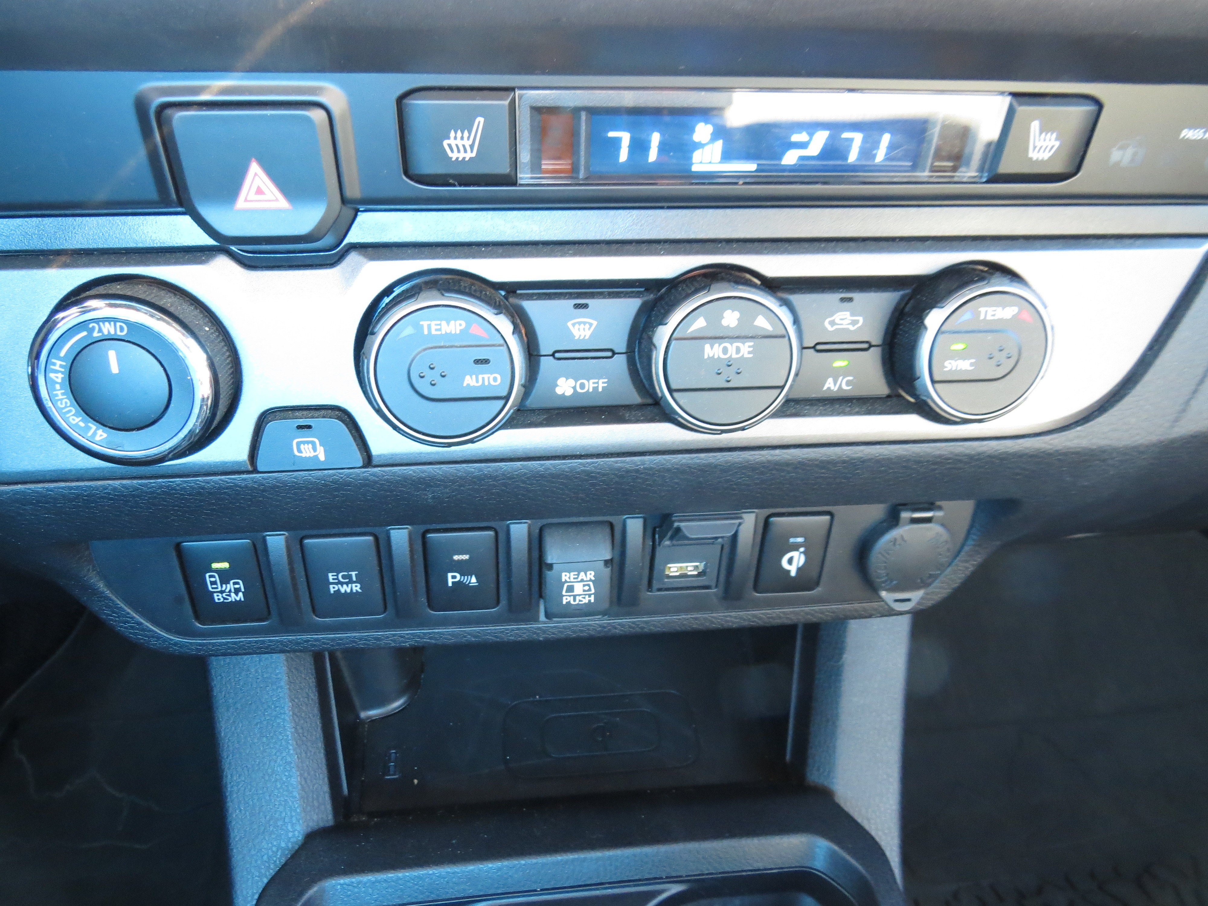 Used 2023 Toyota Tacoma TRD Pro AWD/4WD image 24