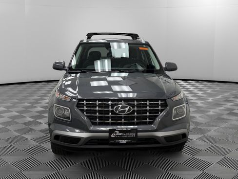 Used 2023 Hyundai Venue SEL image 8