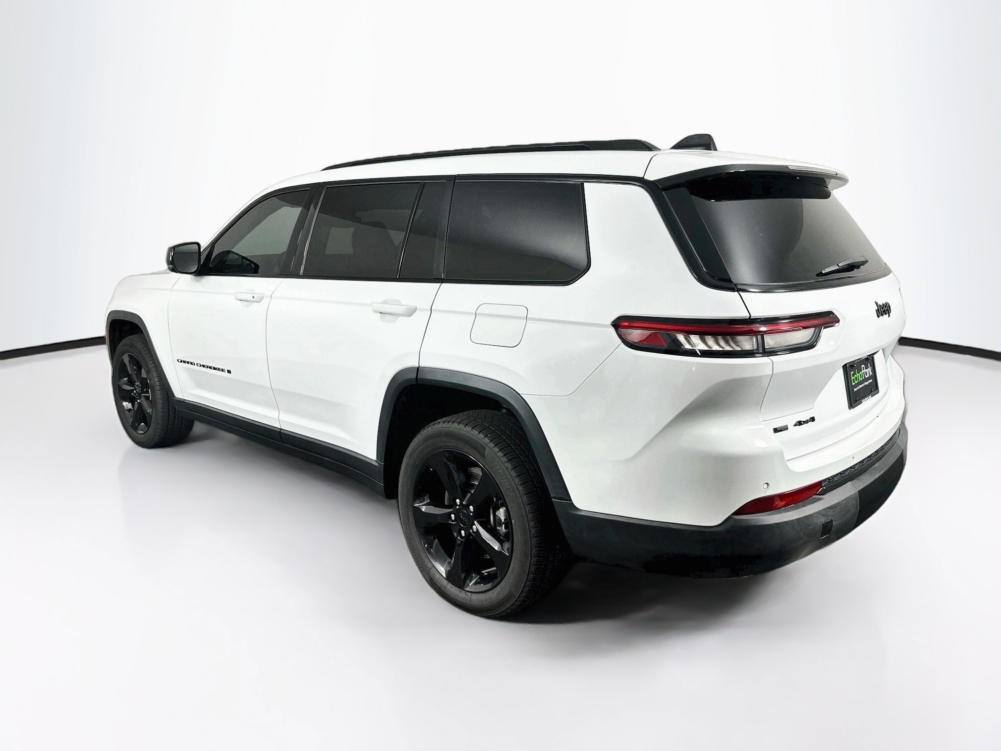 Used 2023 Jeep Grand Cherokee L Laredo AWD/4WD image 5