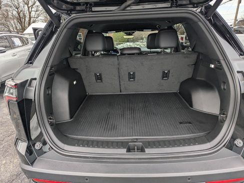 Certified 2025 Chevrolet Equinox RS w/ Safety and Technology Package image 33