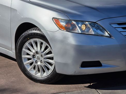 Used 2007 Toyota Camry LE image 5