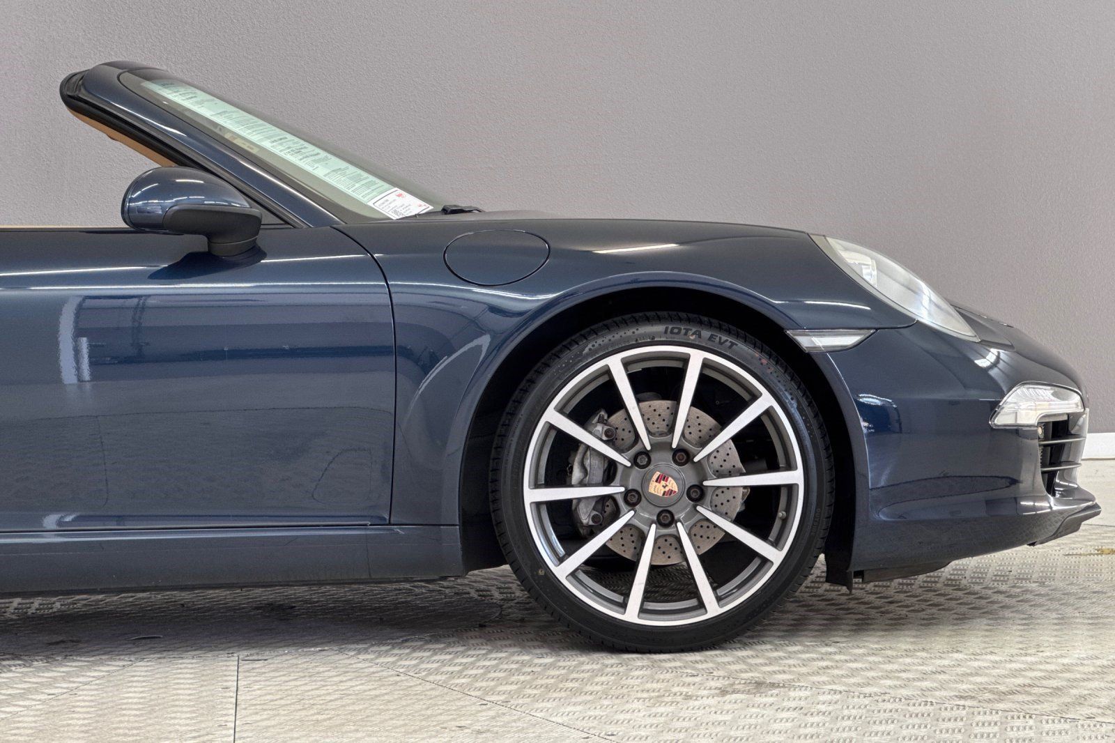Used 2015 Porsche 911 Carrera RWD image 32