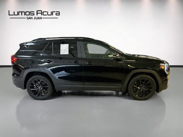 Used 2024 GMC Terrain SLE w/ Driver Convenience Package FWD image 8