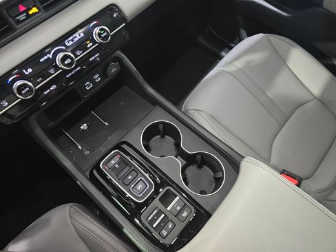Certified 2025 Honda Pilot EX-L image 22