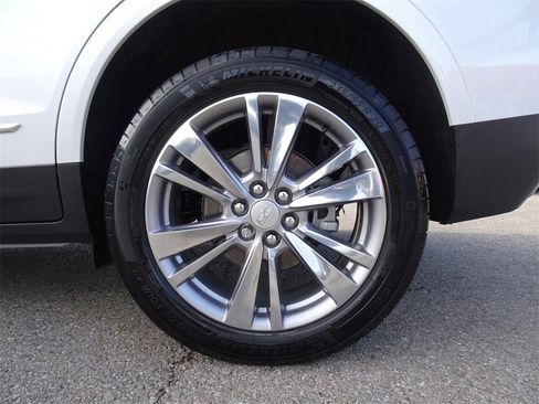 Certified 2024 Cadillac XT5 Premium Luxury w/ LPO, Floor Liner Package image 28