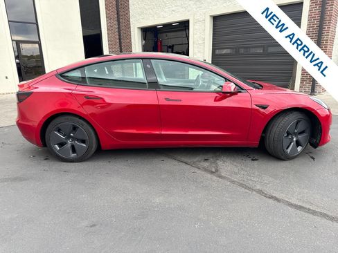 Used 2022 Tesla Model 3 Long Range AWD/4WD image 8