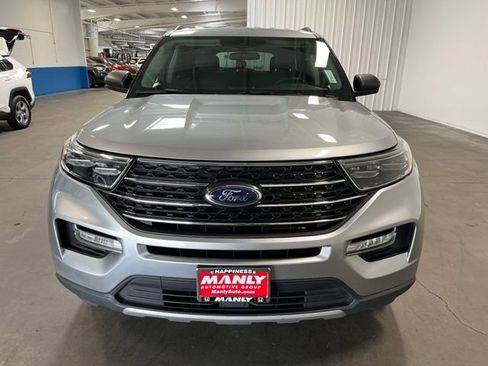 Used 2023 Ford Explorer XLT w/ Equipment Group 202A AWD/4WD image 8