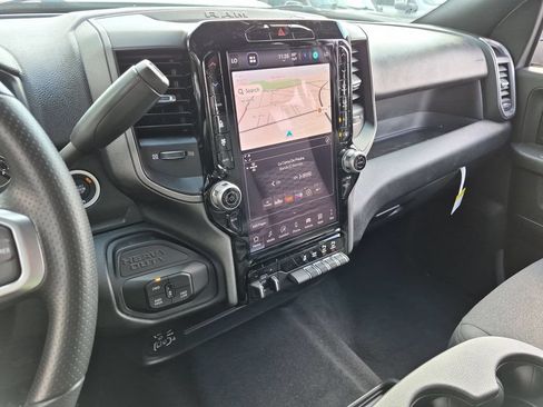 New 2027 RAM 2500 Tradesman AWD/4WD image 19