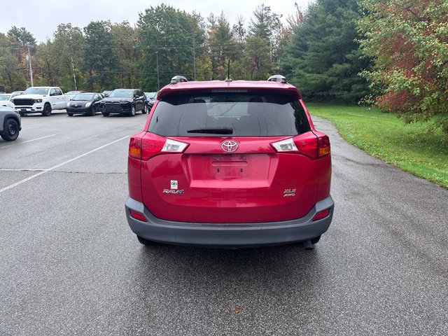 Used 2014 Toyota RAV4 XLE AWD/4WD image 4