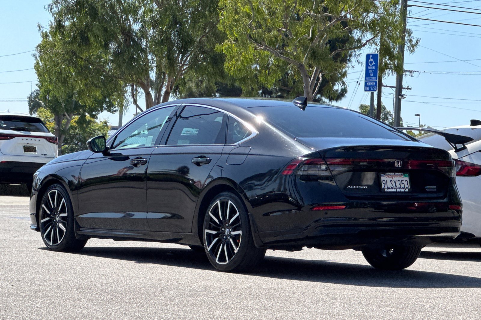 Used 2024 Honda Accord Touring image 6