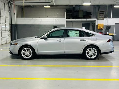 New 2026 Honda Accord LX image 13