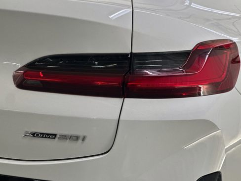 Used 2023 BMW X4 xDrive30i w/ M Sport Package image 12