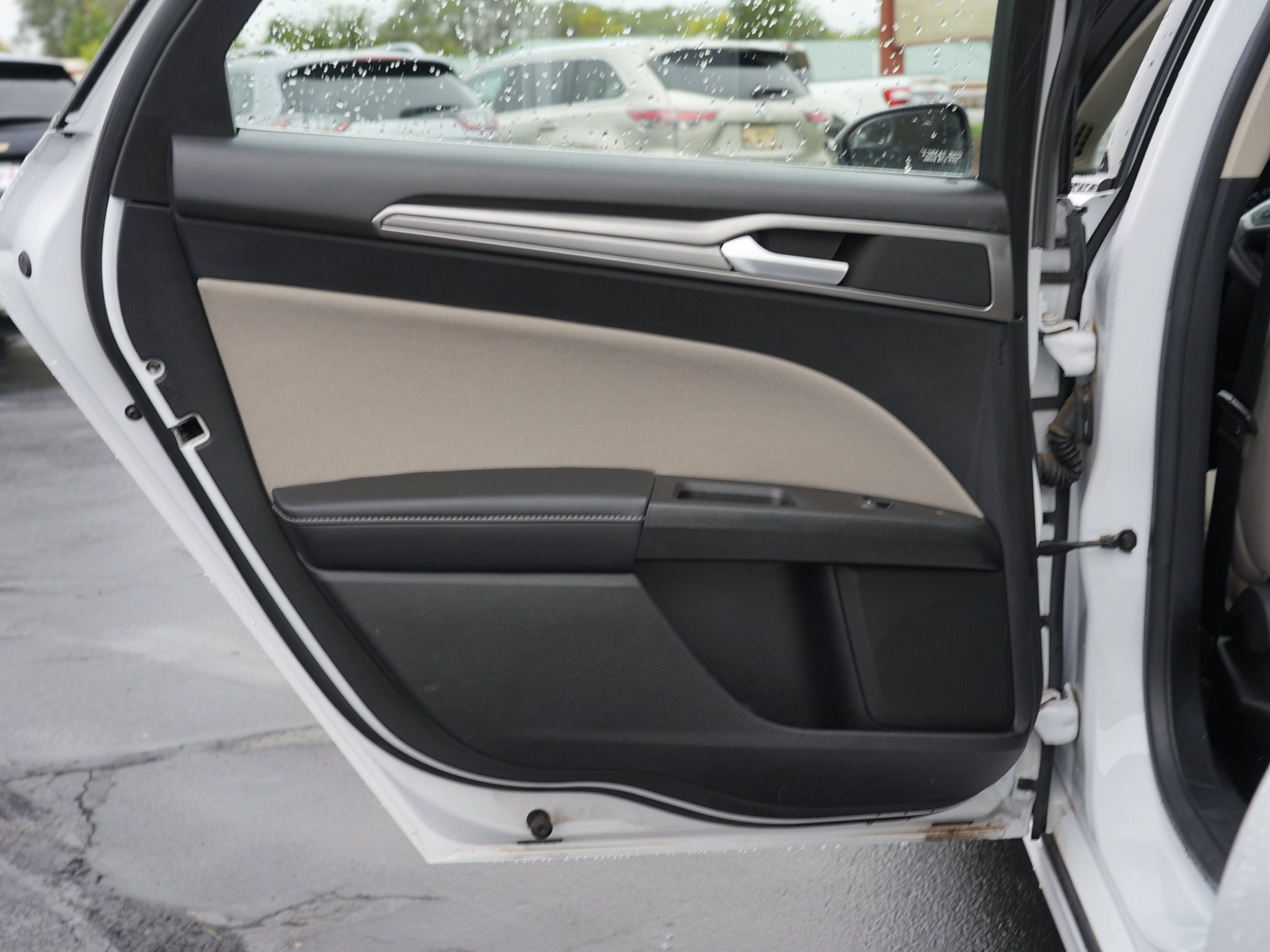 Used 2018 Ford Fusion S FWD image 19
