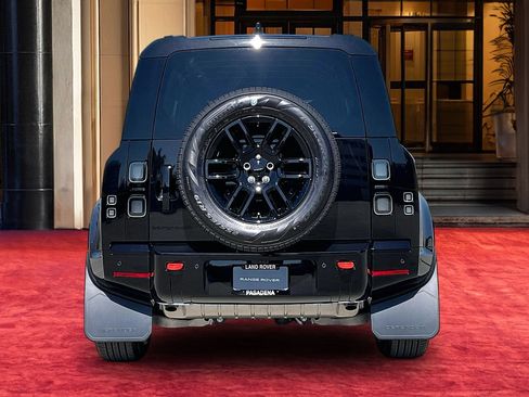 New 2026 Land Rover Defender 110 X AWD/4WD image 7