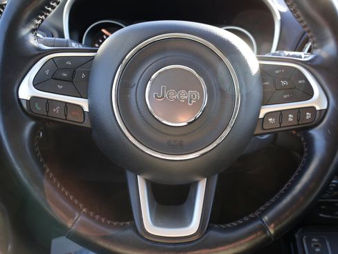 Used 2021 Jeep Compass Limited image 34