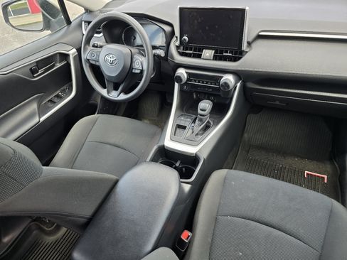 Certified 2023 Toyota RAV4 LE FWD image 18