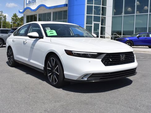New 2026 Honda Accord Touring image 3