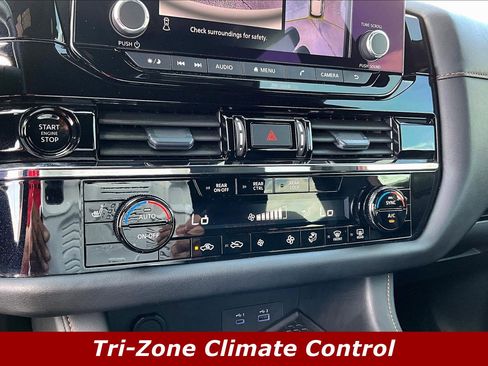 Used 2025 Nissan Pathfinder Rock Creek AWD/4WD image 15