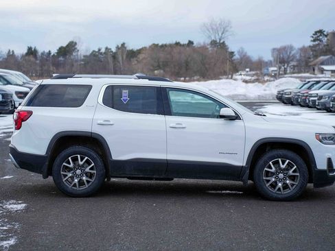 Used 2021 GMC Acadia SLE w/ Driver Convenience Package image 4