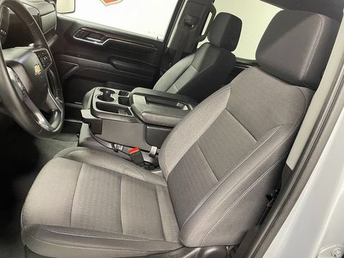 Used 2024 Chevrolet Silverado 1500 LT AWD/4WD image 12
